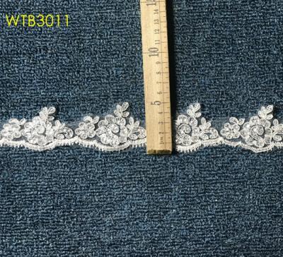 China Viable wholesale hot sale small border lace for bridal dress 15cm wide for sale