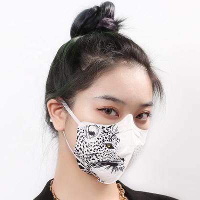 China Disposable Wild Animal Respirator New KN95 FFP2 Customized Logo And White Face Mask Face Mask Fashion Design Non Washable for sale