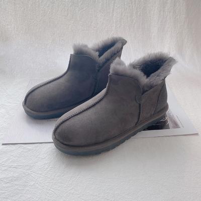 China 2021 Fashion Trend Winter Warm Boots Outdoor Sheepskin Fur Real Shoes Sheep Fur Lining Snow Boots for sale