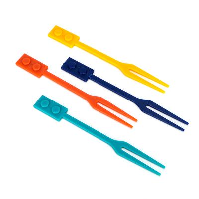 China Disposable Wholesale Cheap Price Eco-friendly Plastic Fork And Spoon Knife Set for sale