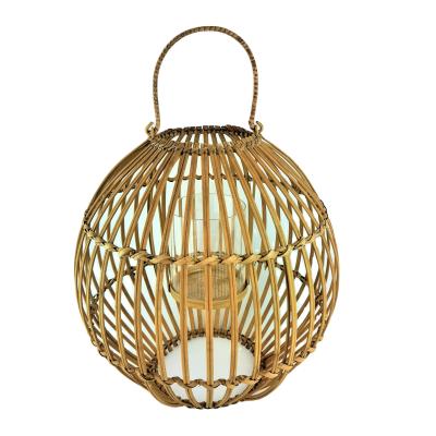 China Classic Handmade Natural Eco-Friendly Large Rattan Decorative Candle Holders for sale