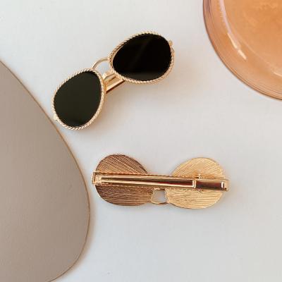 China Clip Hair 6cm Sunglasses Shape Hair Cut Acetate Exquisite Metal Black Hair Clips Hair Accessories For Women for sale