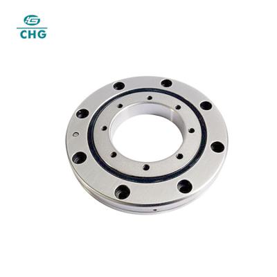 China Industrial Robots / Crane / Excavator High Precision RU 85 Crossed Cylindrical Roller Bearing For Robot Arm Cross Roller Bearing for sale