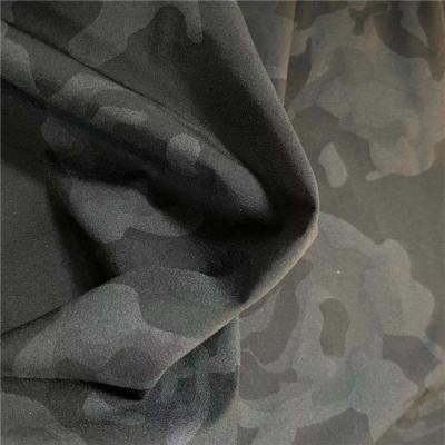 China 100% Polyester Reflective Wind Breaker Fabric 75D*150D 160gsm 150cm Waterproof And Windproof . for sale