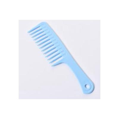 China Wide Tooth/Curly Hair Comb Easy To Hold High Quality Waterproof Plastic Wholesale Hair Cutting Barber Shop Plastic Comb for sale