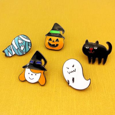 Cina New design All Saints Day Ghost pumpkin lapel pinlapel custom hard enamel pin cartoon in vendita