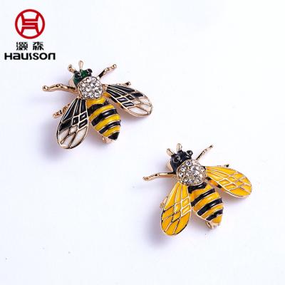 中国 Super September New Designs diamond enamel metal Insect bee brooches for Women rhinestone crystal bee brooch 販売のため