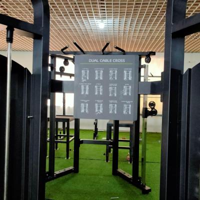 China Functionele trainer Smith Squat Commerciële sportschoolapparatuur op maat Te koop