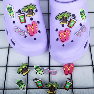 China Custom Shoe Clog Charming Cute Beach Style PVC Shoe Clog Decorations Shoe Charm Decorations Shoe Material Accessories for sale