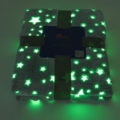 China Disposable Glow in the Dark Flannel Blanket with Custom Logo for sale