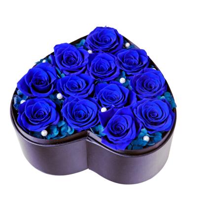 China New Product Wedding / Home Romantic Gift / Party / Festival Commemoration Day Preserved Long Life Lasting Roses Flower Heads In Heart Shaped Box for sale