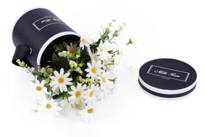 China Recyclable Paper Flower Box Round Cardboard Flower Box For Rose Flower Packaging for sale