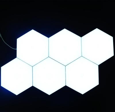 China Modern Hot Selling Festival Light Touch RGB IR Controlled Night Decorative Modular Hexagon Lamp for sale