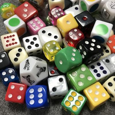 China Entertainment custom 16mm square plastic dice d20 board game casino accessories custom polyhedral for sale