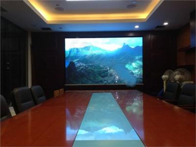 China SMD Full Color P2.5 Led Digital Advertising Display For Indoor Use , 1600cd / m² for sale