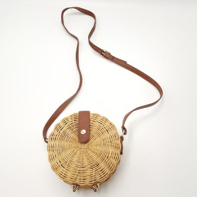 China 100% Eco-friendly Natural Wicker Round Weave Straw Shoulder Bag Summer Rattan Bags for sale