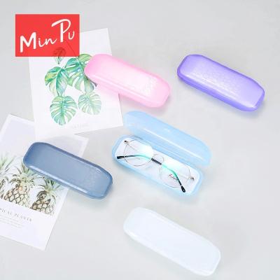 China 2021 New Fashion Eco-friendly Plastic Glasses Case Environmental Protection Glasses Packaging Box Custom Logo White Reading Glasses Case for sale