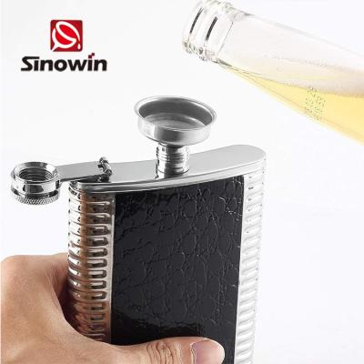 China Hip Shot Whiskey Man Lover Whiskey Thermos Insulated Set Stainless Steel Hip Leather Flask for sale