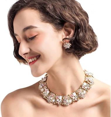 China Romantic Vintage Chunky Chain Choker Collar Bib Statement Necklace Jewelry For Women Rhinestone Earring Set for sale