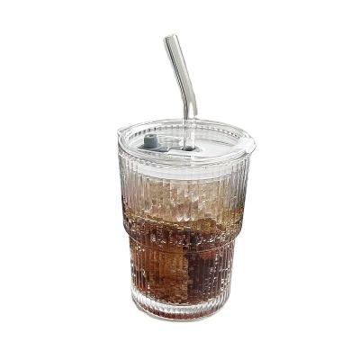 China Viable Hot Selling 16oz Drinking Glasses in High Borosilicate Glass Cups with Lids and Straws for sale