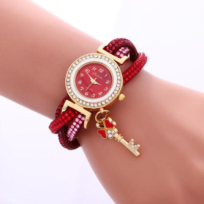 China High Quality Quartz Wrist Watch Korea Velvet Popular Multicolor Ladies Padlock Watch Strap Quartz Watch for sale