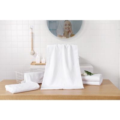 China Disposable White Hotel Towel Set for sale