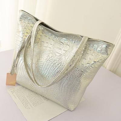 China European and American 2019 new and American fashion shoulder crocodile pattern shoulder bag PU lady casual handbag for sale