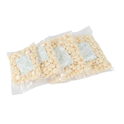 China wholesale Fresh Peeled Vacuum Packed Fresh Garlic Cloves Garlic for sale