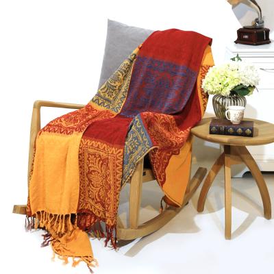 China Fanxing-C Blanket Chenille Wholesale Price Nondisposable Soft Breathable Chenille Blanket Throws Retro Woven Blanket With Tassel for sale