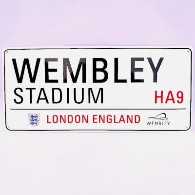 China London Wembley Big Size Emboss Aluminum Street Sign Tinplate Customized for sale