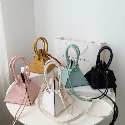 China 202 Fashion Stone Pattern Fashion Triangle Bag Hand Messenger Personalized Carrying Wholesale High Quality for sale