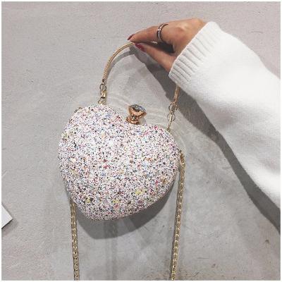 China Fashion Party Valentine Bridal Wedding Small Purse Glitter Heart Shape Messenger Shoulder Crossbody Handbag Bag for sale