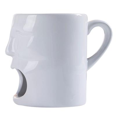 China Viable White Unique Face Cup Shape Biscuit Cup Ceramic Irrigation Cup With Biscuit Clamp for sale