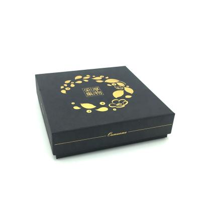 China Handmade Luxurious Gift Paper Cosmetic Packaging Box With EVA Lid for sale