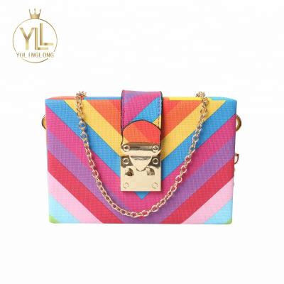 China Iridescent Wholesale Wooden Shoulder Bag Rainbow Clutch Bag Girl for sale