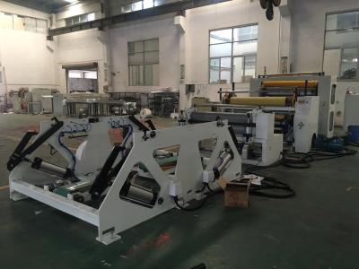 China Hand / Kitchen Towel Folding Machine , Automatic Towel Folder V Folded 380V 50Hz for sale