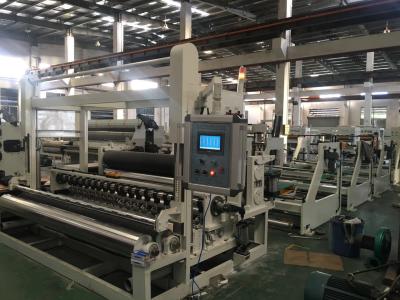 China De duurzame Machine van Snijmachinerewinder, Document Broodje die Machine Adjsutable opnieuw opwinden die Breedte scheuren Te koop