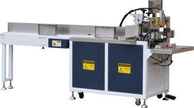 China Facial Tissue Paper Packing Machine , Tissue Paper Cutting And Packing Machine for sale