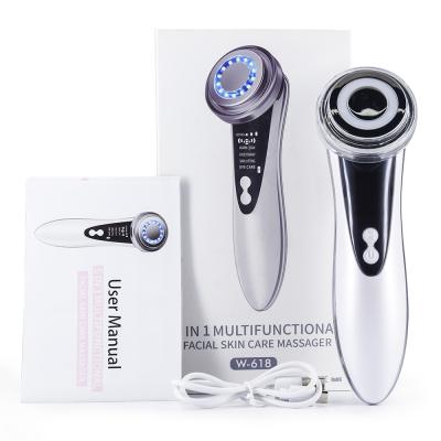 China Pore ​​Shrink Hot And Cold Hammer Facial Skin Rejuvenation Solution Tightening Machine for sale