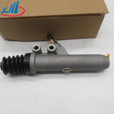 中国 Hot Selling for Diesel engine parts Clutch Master Cylinder WG9123230024 販売のため