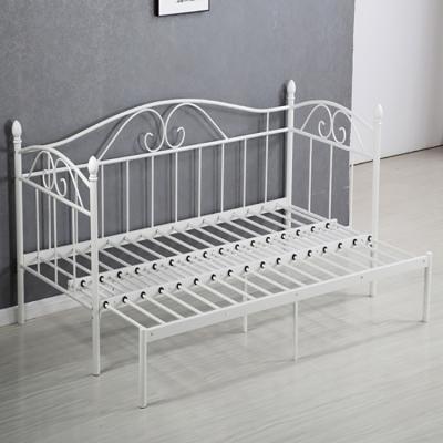 China Modern Custom Single Bed Frame Metal Iron Double Bed Frame Metal Queen Size Furniture Luxury Bed for sale