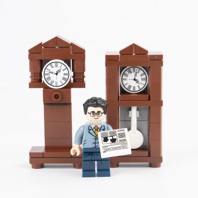 China Compatible with legoinglys Furniture decoration retro alarm pendulum clock building blocks for sale