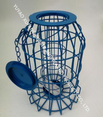 China Simple Design Squirrel Resistant Bird Feeders Easy Monitor Fatball Levels for sale