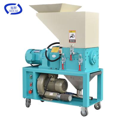 China Energy Saving Low Speed ​​Silent Plastic Chute Crushing Machine / Reuse Small Plastic Crusher No Dust Pollution for sale