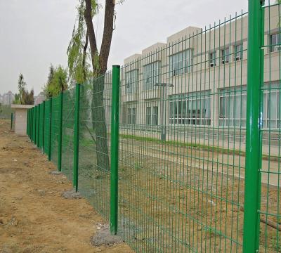 China Professional Manufacture Easily Assembled 2 m Fence Size 50*200 Mm Hole Size PVC Garden Coating Wire Welded Mesh Panels Fence for sale