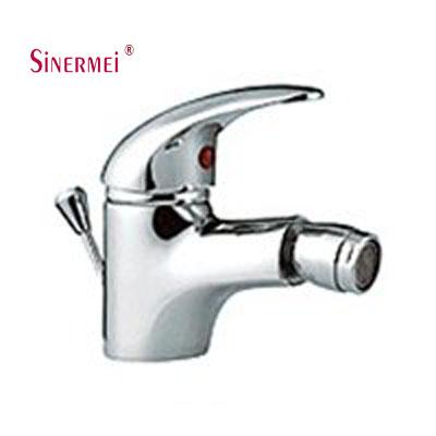 China Contemporary Solid Brass Bidet Mixer Tap Faucet for sale