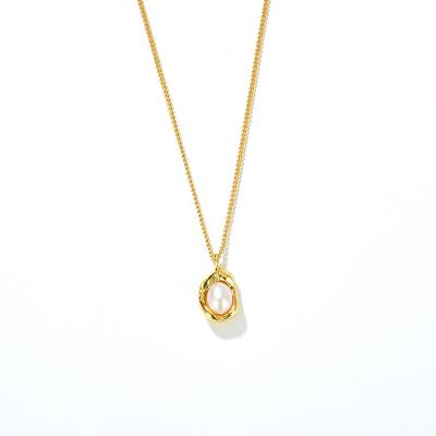 China CLASSIC New Beautiful Freshwater Pearl Irregular Geometric Stainless Steel Plated 18K Gold Necklaces for sale