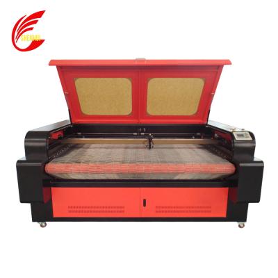 China automatic feeding system sh1610 1810 automatic feeding fabric cloth garment shoes leather laser cutting machine for sale