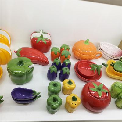 China New Arrival Microwavable Design Factory Price Vegetable Shape Kitchen Salt And Pepper Set Small Ceramic Spice Shakers Jars for sale