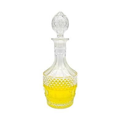 China Custom Beverage Liquor Glass Bottles Small Wine Bottle For Whiskey Vodka Bottle for sale